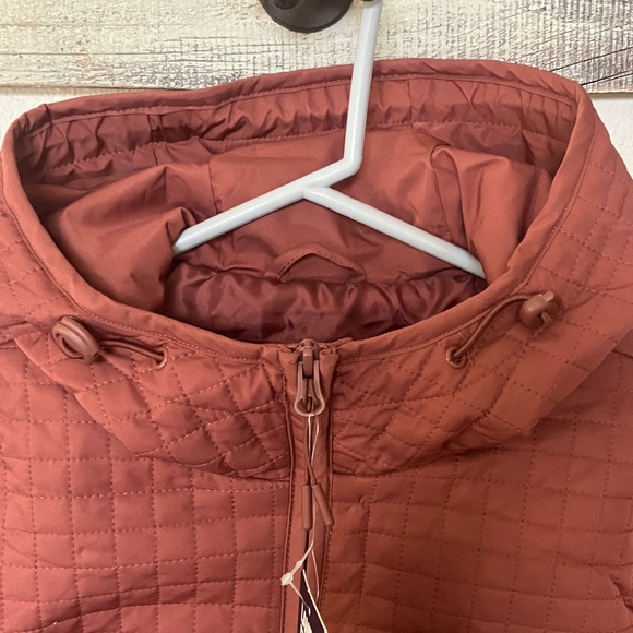 Women’s Lands' End Rust Quilted Hooded Jacket - Picture 2 of 10